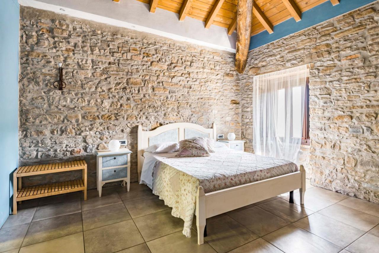 Agriturismo Il Salice Tizzano Val Parma Εξωτερικό φωτογραφία