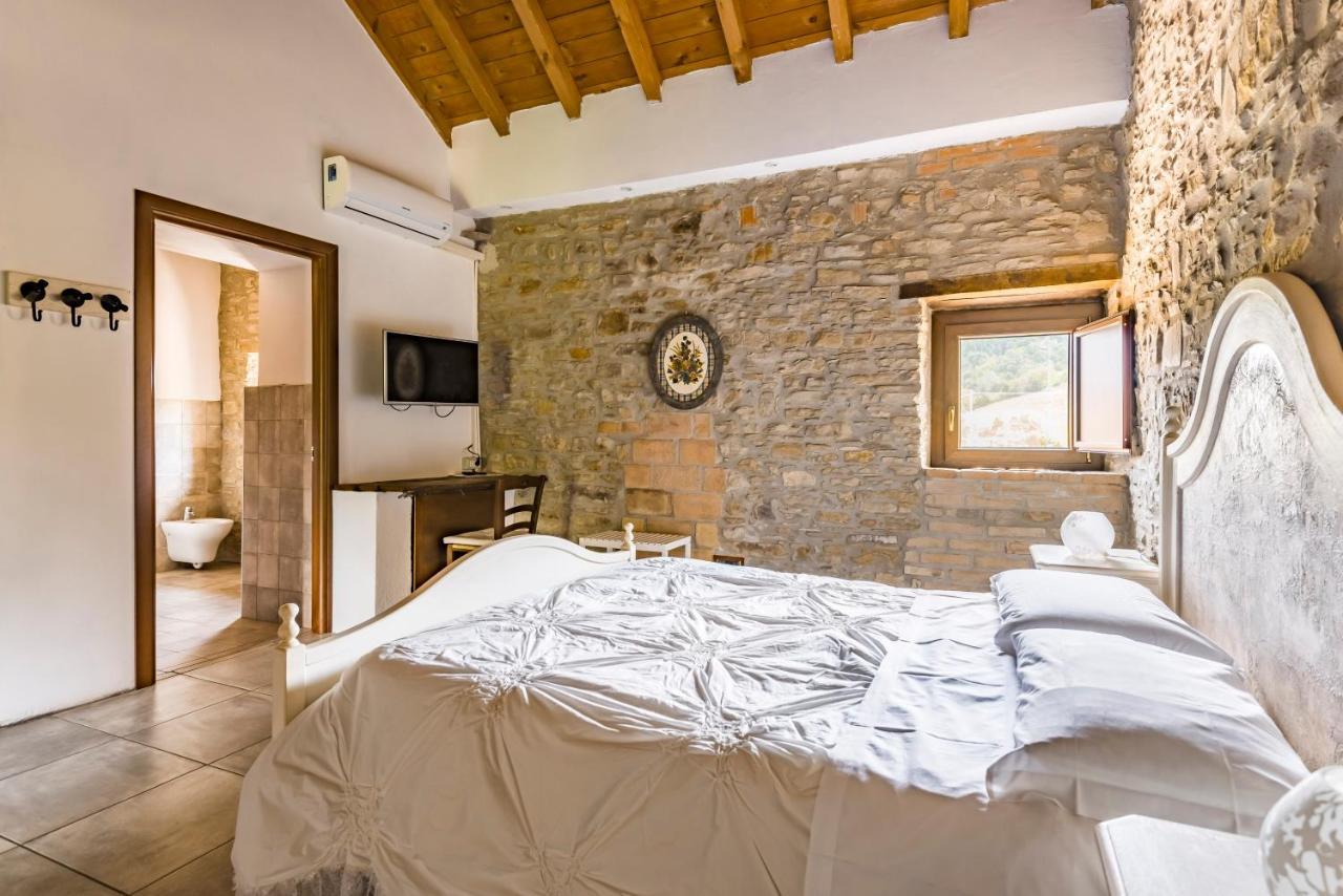 Agriturismo Il Salice Tizzano Val Parma Εξωτερικό φωτογραφία