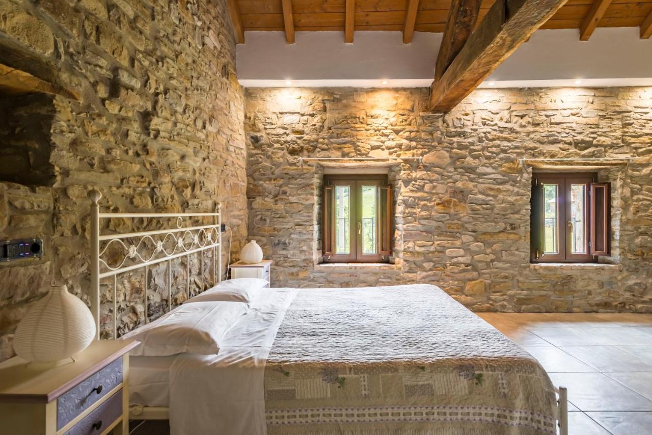 Agriturismo Il Salice Tizzano Val Parma Εξωτερικό φωτογραφία
