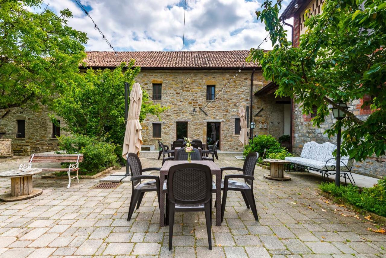 Agriturismo Il Salice Tizzano Val Parma Εξωτερικό φωτογραφία