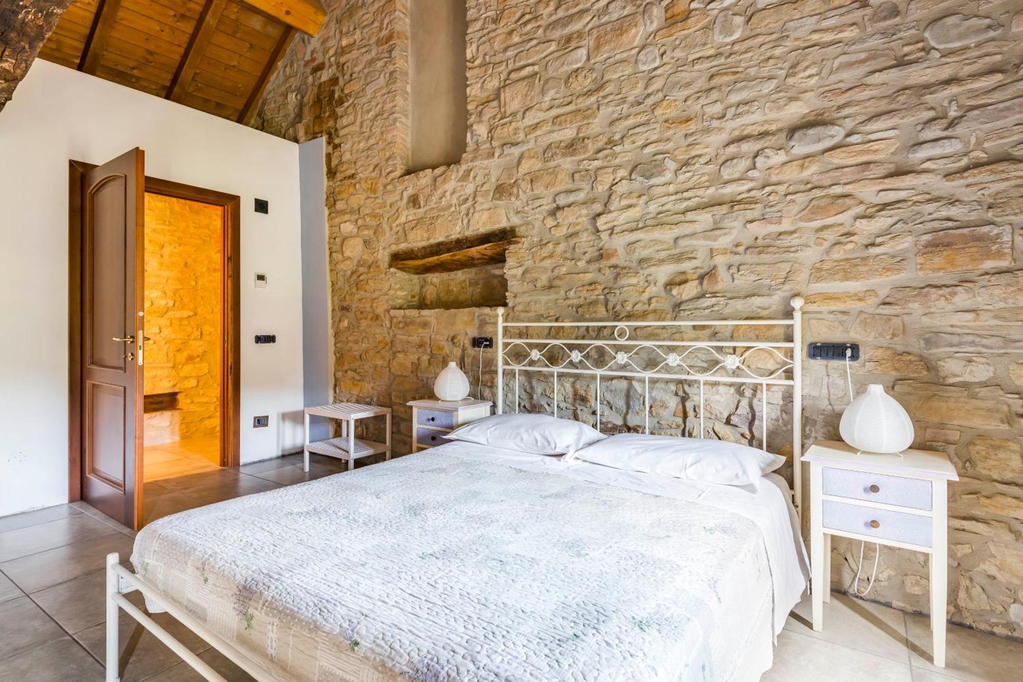 Agriturismo Il Salice Tizzano Val Parma Εξωτερικό φωτογραφία